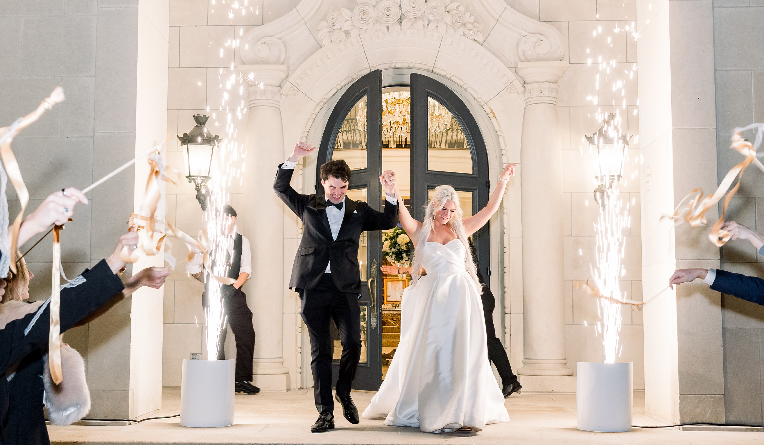 0-wedding-square-texas-hero-about-us-desktop